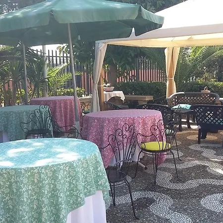 Scogli Bianchi 3* Lido di Noto