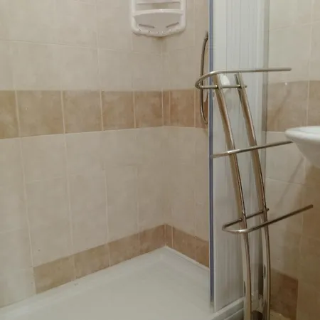 לינה וארוחת בוקר Scogli Bianchi 3*