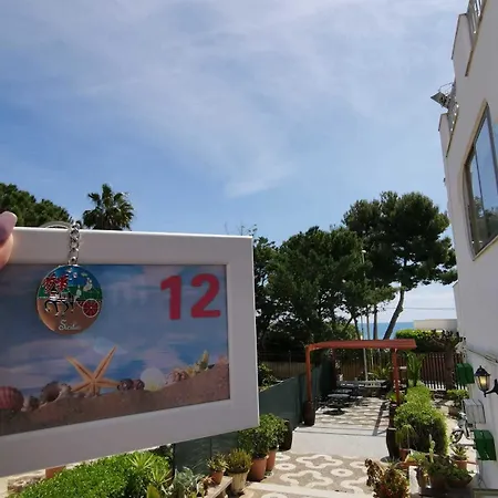 Scogli Bianchi Bed & Breakfast 3*