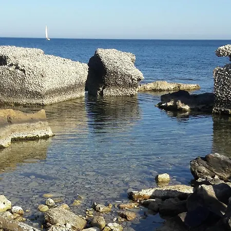 Scogli Bianchi Bed & Breakfast